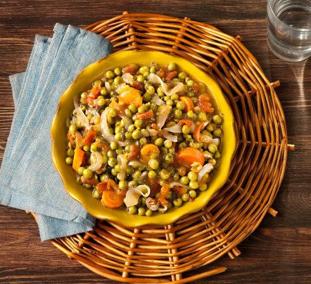 Peas with vegetables