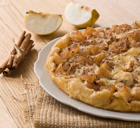 Apple and marmalade cake