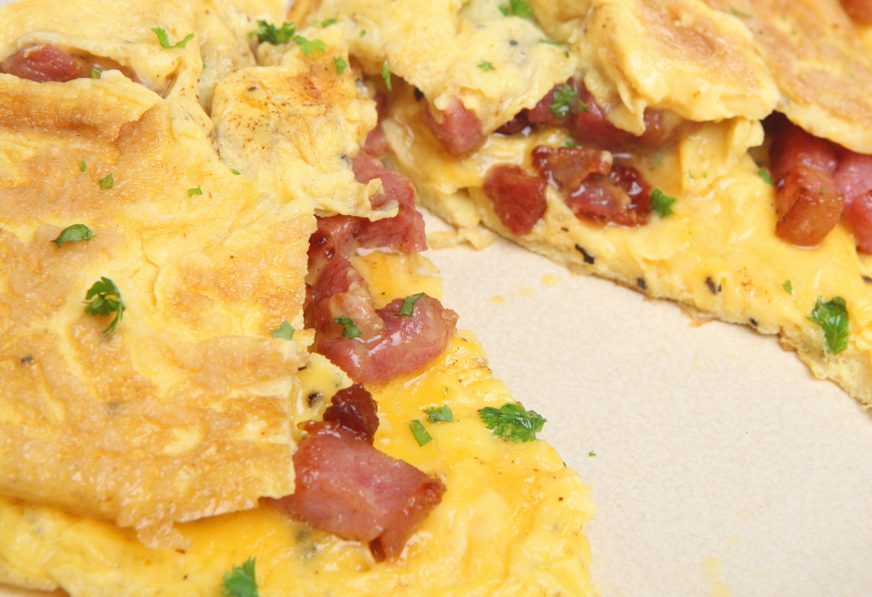 Bacon and graviera cheese Omelet for the office (ideal for sandwich)