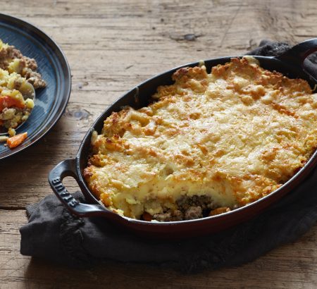 Χωριάτικη κρεατόπιτα χωρίς φύλλο με γραβιέρα Χωριό