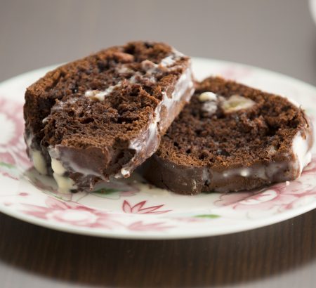 Κέικ σοκολάτας με μπανάνα και γλάσο στιγμής