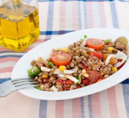 Σαλάτα με φακές μεσογειακή