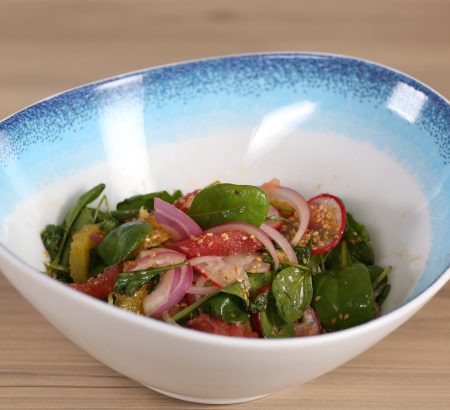 Σαλάτα με σπανάκι, ρόκα, εσπεριδοειδή και σπιτική βινεγκρέτ