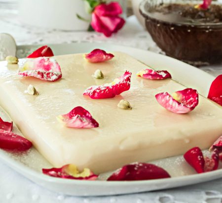 Κρέμα μαλεμπί με ροδόνερο και βούτυρο Χωριό